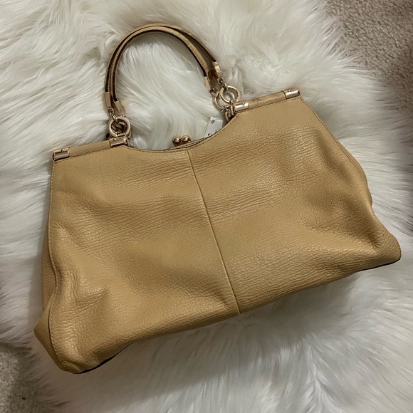 Coach Leather Purse with Kisslock Closure - Picture 6 of 12